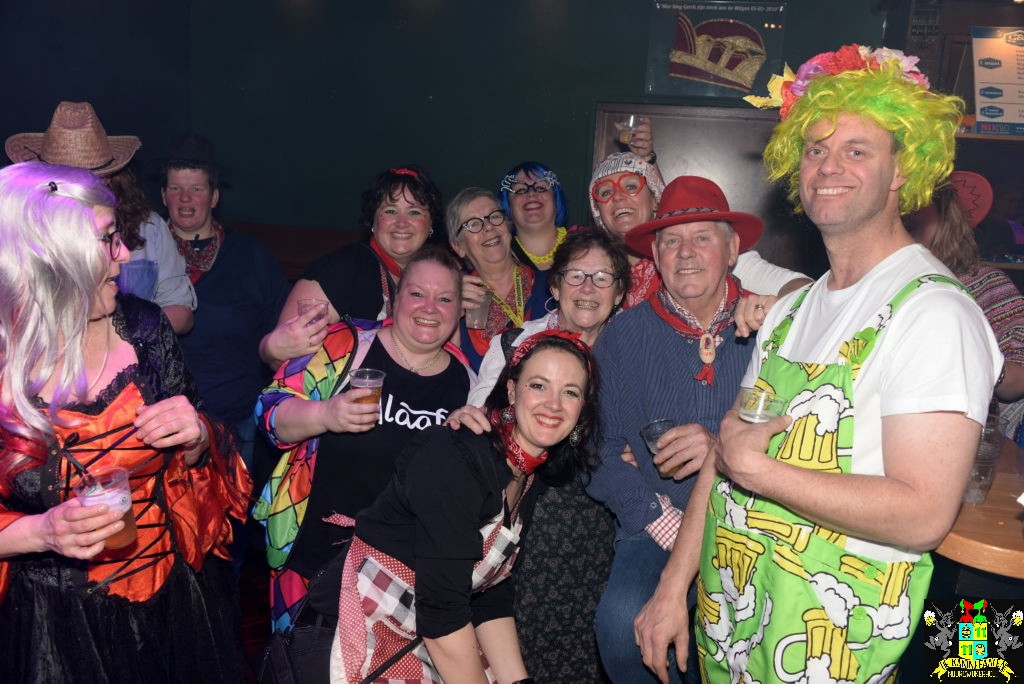../Images/Carnavals maandagavond in VdG 220.jpg